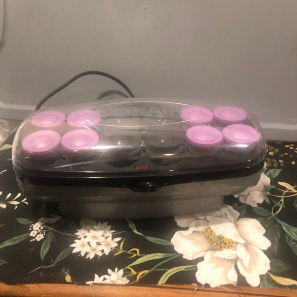 Velvet lined conair hot rollers curlers